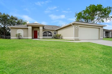 1206 S W 10TH TER CAPE CORAL, FL 33991